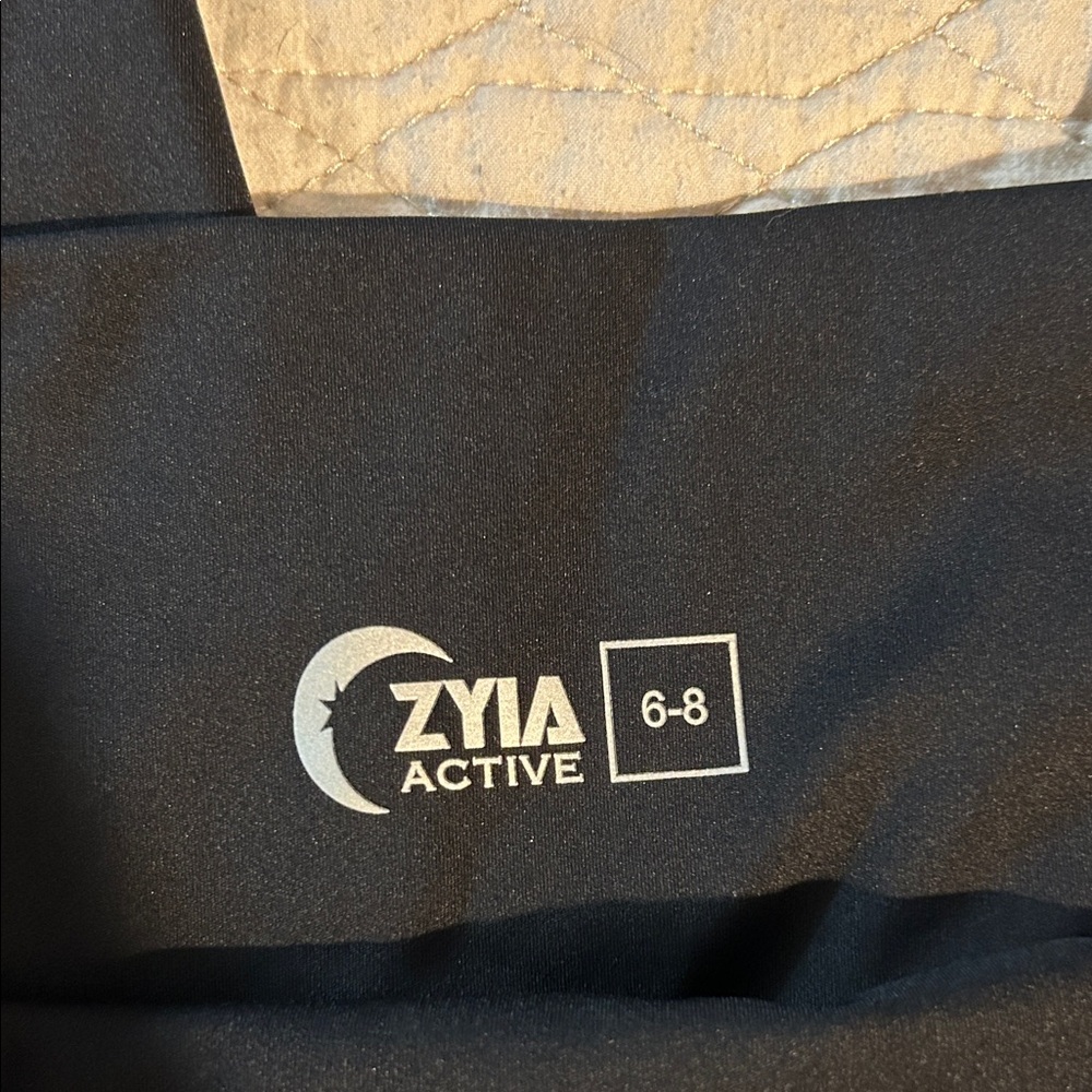 ZYIA Set - Picture 2 of 4